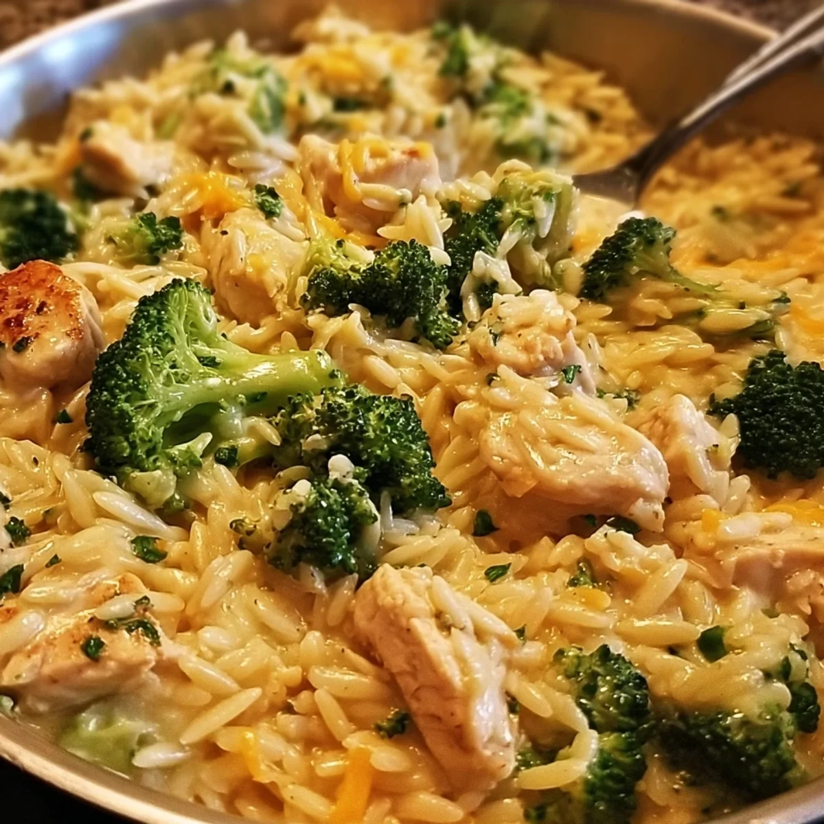 Cheesy Chicken Broccoli Orzo: Creamy One-Pan Dinner