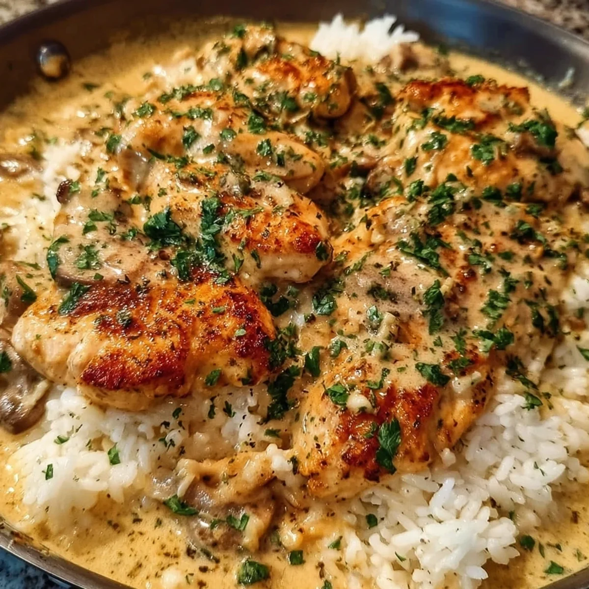 Creamy Smothered Chicken and Rice Dinner